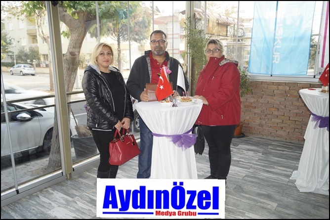 İş Kadınları Derneği Sertifikaları Dağıttı galerisi resim 2