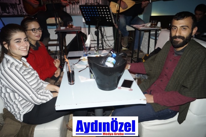 Şapıldak Cafe&Bar’da Özgür İNCE Rüzgarı galerisi resim 3