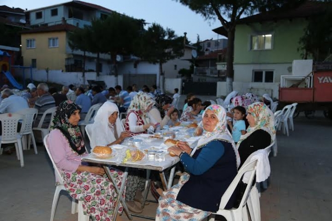 EFELER BELEDİYESİ  48 MAHALLEDE BİNLERCE KİŞİYE ULAŞTI galerisi resim 4