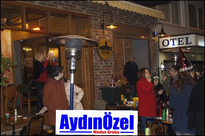 Voobee Cafe Yılbaşı Eğlencesi galerisi resim 4