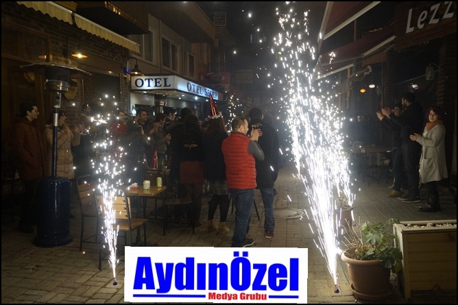 Voobee Cafe Yılbaşı Eğlencesi galerisi resim 7