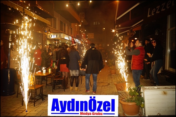 Voobee Cafe Yılbaşı Eğlencesi galerisi resim 8