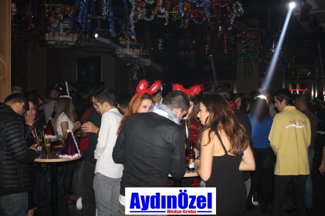 Club Gece'de Yılbaşı Eğlencesi galerisi resim 2