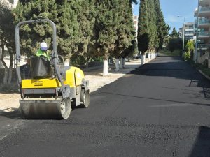 KUŞADASI BELEDİYESİ NDEN YOL YAPIM ATAĞI