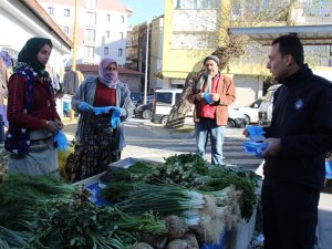 Söke Belediyesi’nden Pazar Esnafına Eldiven