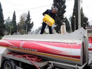 Bayraklı’da sokaklar dezenfekte edildi