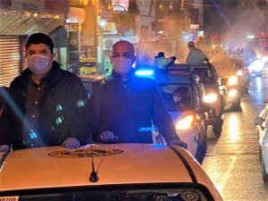 Başkan Kılıç’tan gece mesaisi: Araca bindi sokakları ilaçladı