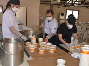 Menemen Belediyesi'nden bin aileye çorba ikramı