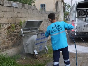 Efeler'in Her Köşesi Dezenfekte Ediliyor