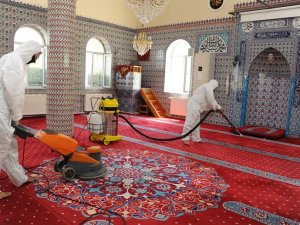 Balçova’da Camilerin temizliği yapıldı