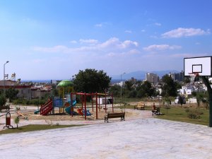 KADINLAR DENİZİ MAHALLESİ’NE YENİ PARK