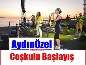 Kuşadası Gençlik Festivali Muhteşem Başladı