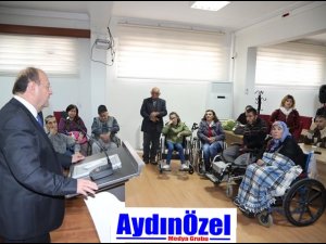 ÖZAKCAN ENGELLİLERİN YÜZÜNÜ GÜLDÜRDÜ