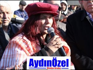 ÇERÇİOĞLU, BURUNKÖY DEVE GÜREŞLERİNE KATILDI