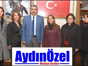 Cumhuriyet Kadınları Haluk Alıcık’ı Ziyaret Etti