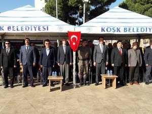 Köşk Recep Tayyip Erdoğan Meydanın'da 19 Ekim Muhtarlar Günü Kutlandı.