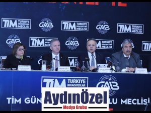 TİM İHRACAT MEŞALESİNİ ‘GÜNEYDOĞU ANADOLU MECLİSİ’ İLE GAZİANTEP’TE YAKTI