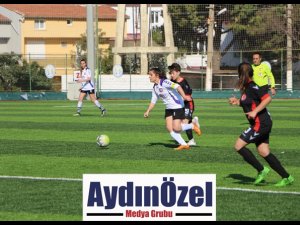 LİSELER ARASI FUTBOL MÜSABAKALARI KUŞADASI’NDA YAPILDI