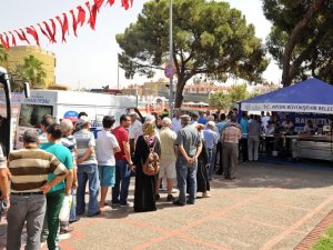 BAŞKAN ÇERÇİOĞLU ŞEHİTLER ANISINA LOKMA DÖKTÜRDÜ