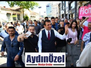 İstiklal Caddesi'nde İmamoğlu izdihamı