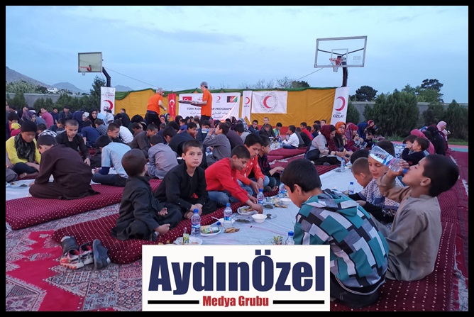 1557213972_kizilay_iftar_sofralari_2019__3_.jpeg