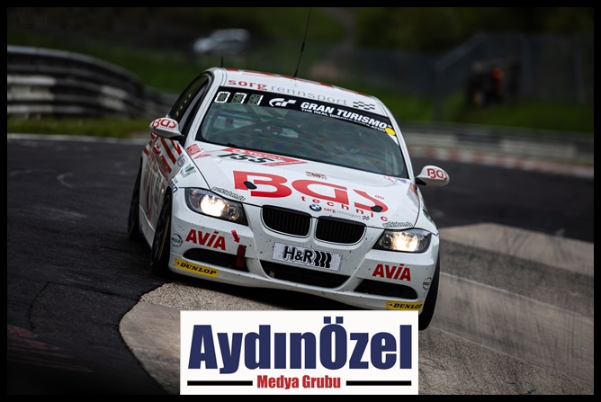 1558430728_ersinyucesan_emirasari_vln2019.jpg