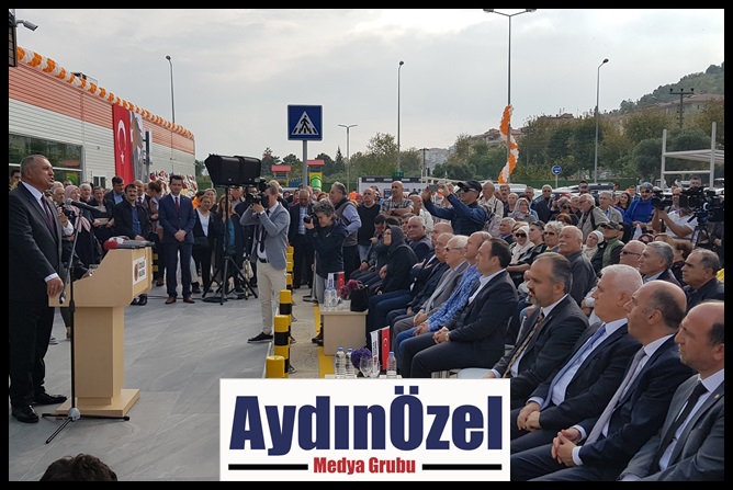 ozdilek-mudanya-hipermarket-acilis-(2).jpg